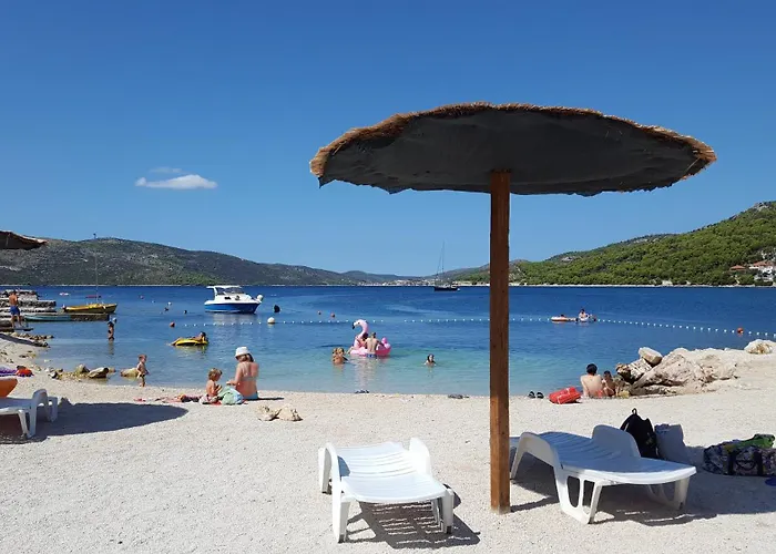 Apartmani I & J Seric