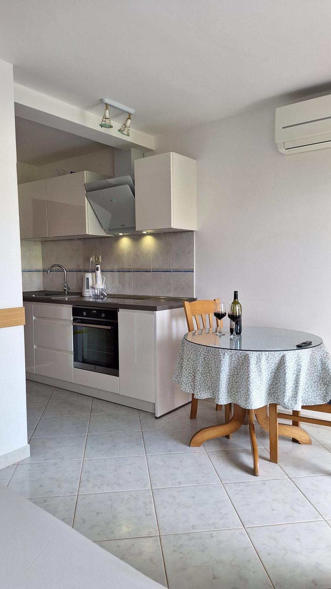 I & J Seric Apartamento *